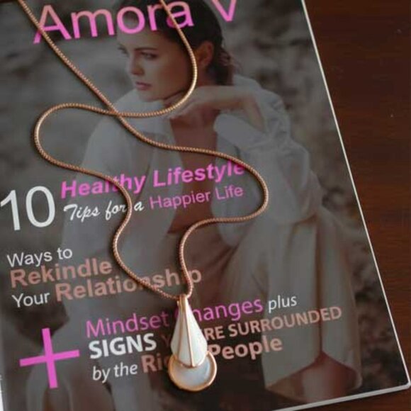 2/$40 Ladies Pink Teardrop Necklace - Picture 6 of 11